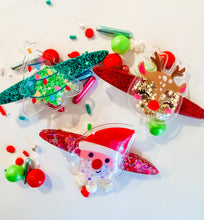 Load image into Gallery viewer, Christmas Shaker Clip
